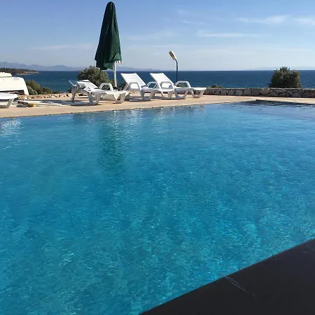 Villa White Beach Village